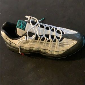 Meet your Posher, Tyrell